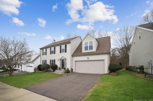 33 Timothy Dr, Middletown, CT