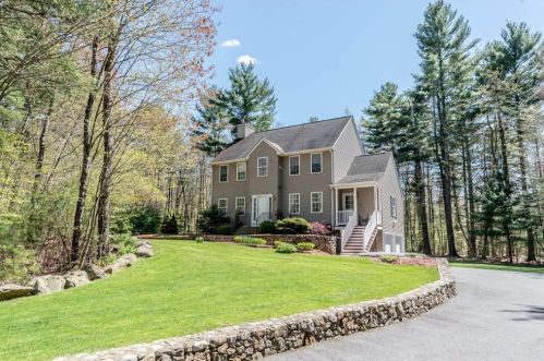 333 Douglas Hook Rd, Glocester, RI