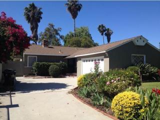 15912 Leadwell St, Van Nuys CA 91406 exterior