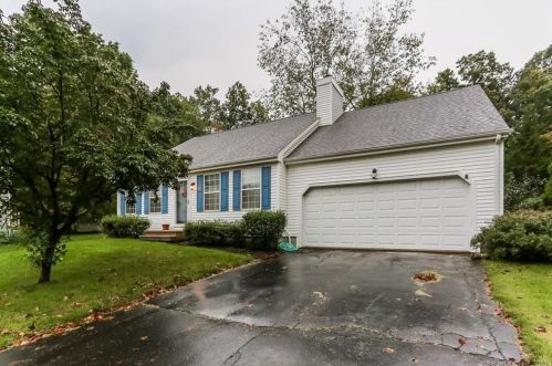67 Timothy Dr, Middletown, CT