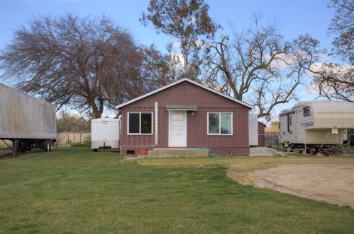 19870 2nd Ave, Stevinson, CA 95374