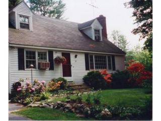 99 Mill Rd, Lee, NH 03824