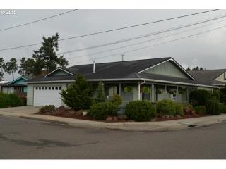 1715 Pine St, Florence, OR 97439