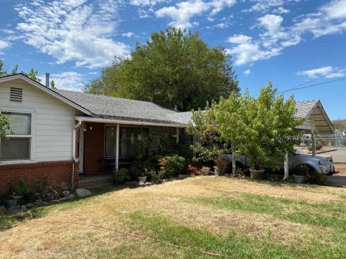 107 Nelson Ave, Oroville, CA 95965