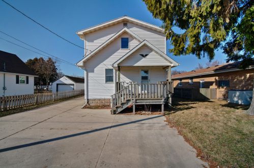 2604 13th St, Two Rivers, WI