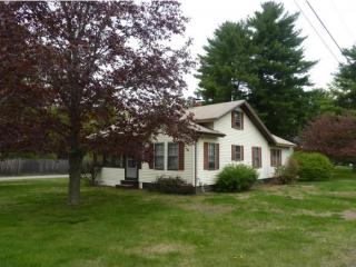 35 New Rochester Rd, Dover, NH