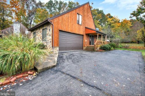2850 Cape Horn Rd, Red Lion, PA 17356