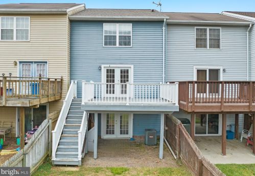 477 Hills Ct, Westminster, MD 21158