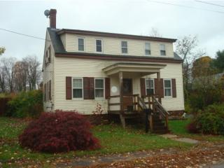 81 Court St, Dover, NH