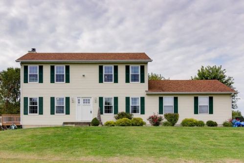 6265 Middleboro Rd, Blanchester, OH 45107