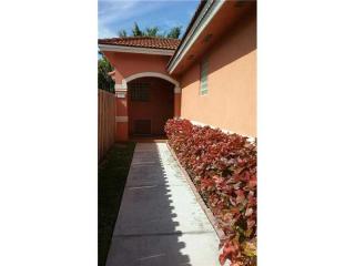 7074 161st Pl, Miami, FL