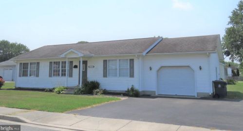 700 3rd St, Slaughter Beach, DE