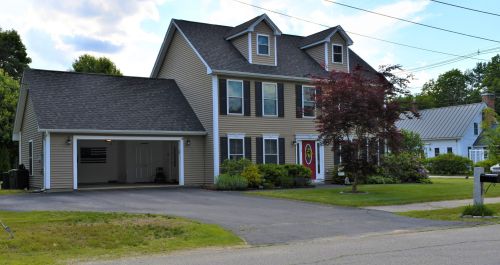 2 Penacook St, Concord, NH 03303