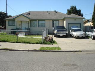 495 Darien Ave, Oakland CA  94603 exterior