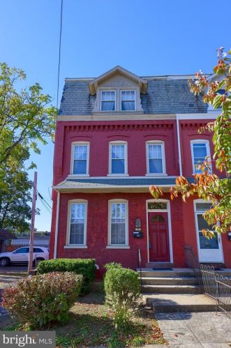 114 College Ave, Lancaster, PA 17603