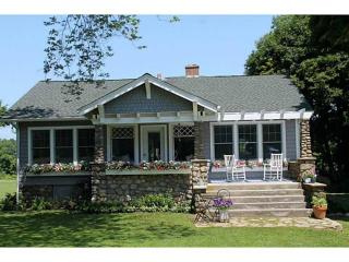 40 Church St, Westerly, RI