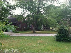 1057 Brownville Rd, Roaming Shores, OH 44085