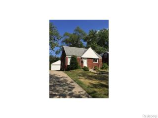 1111 Colonial Dr, Inkster, MI 48141