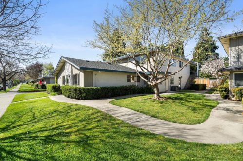 385 3rd St, Campbell, CA 95008