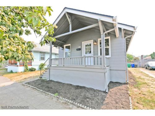 6932 Central St, Portland, OR 97203
