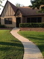 2340 Pacific Dr, Bakersfield, CA