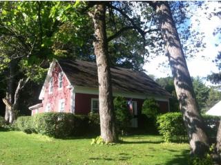 319 Crescent Blvd, Woodford, VT