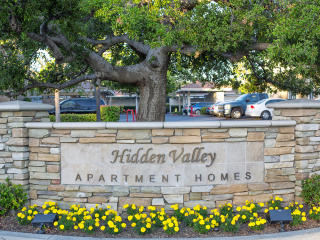 5065 Hidden Park Ct, Simi Valley CA  93063 exterior