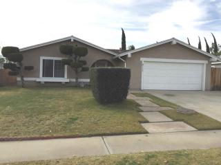 7350 Hyssop Dr, Rancho Cucamonga CA  91739 exterior