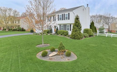 175 Woodbine Dr, Cranberry Township, PA