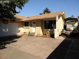 479 54th St, Springfield, OR 97478