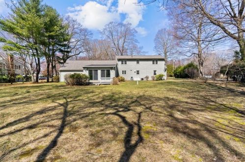 5 Kirkbrae Dr, Lincoln, RI