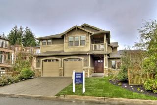 477 2nd Ave, Kirkland, WA