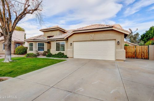 841 Kenwood Ln, Chandler, AZ