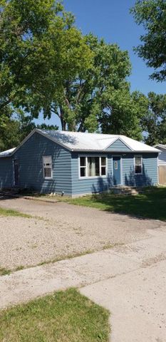306 3rd St, Temple, ND 58852