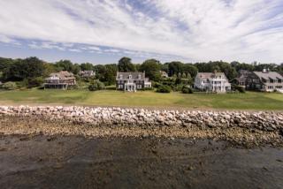 277 Old Black Point Rd, Niantic, CT