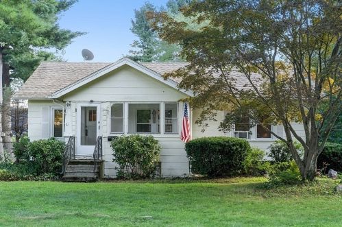 21 Quobaug Ave, Oxford, MA 01540