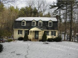 17 Cutts Rd, Lee, NH