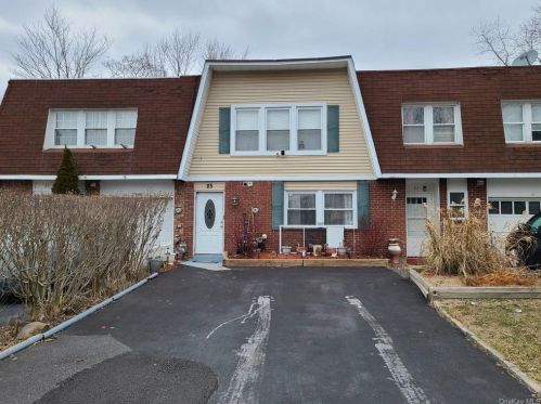 85 Patio Rd, Middletown, NY