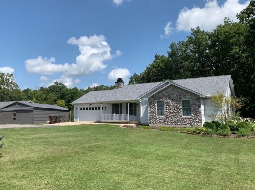 6234 Middleboro Rd, Blanchester, OH 45107