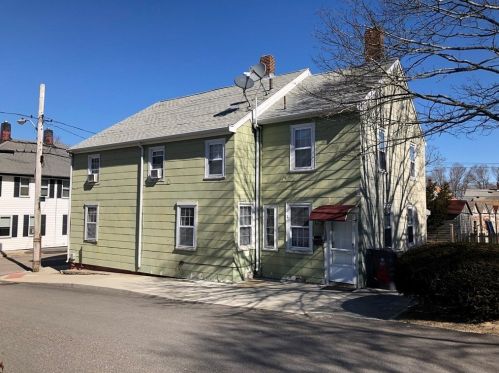 10 Spooner St, Plymouth, MA 02360