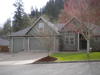 435 Mountaingate Dr, Springfield, OR 97478