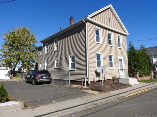 30 Liberty St, Middletown, CT