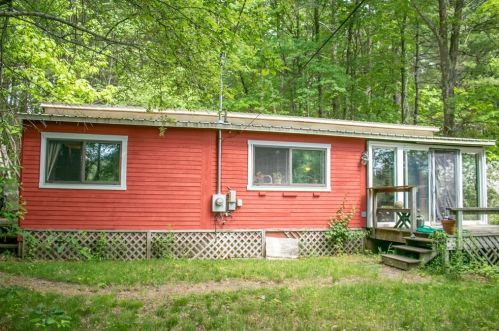 427 Turners Falls Rd, Montague, MA 01351