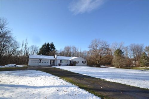5885 Townline Rd, Williamson, NY 14589