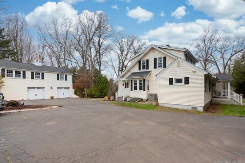 186 Long Hill Rd, Middletown, CT