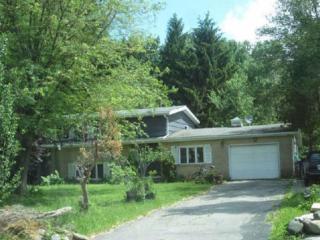 565 Creekside Dr, Townline, NY 14004
