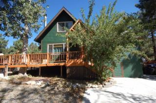 748 Evergreen Rd, Wrightwood, CA