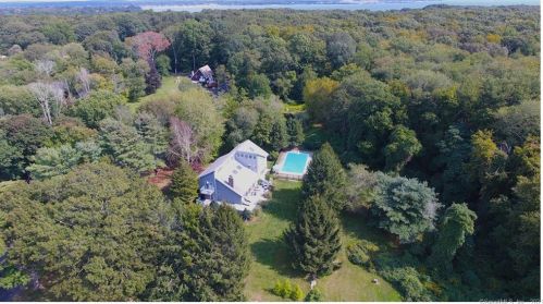 86 Old Black Point Rd, Niantic, CT