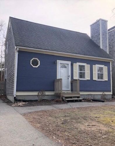 643 State Rd, Plymouth, MA 02360