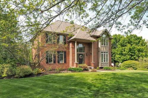 301 Waterford Ct, Cranberry Township, PA
